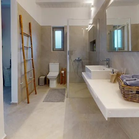 Onar Paros Chrisi Akti (Paros)