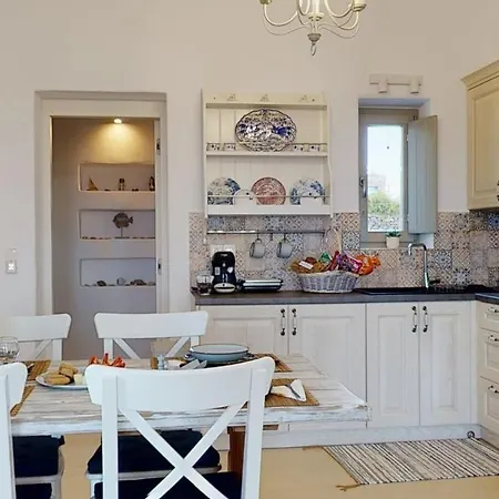 Onar Paros Chrisi Akti (Paros)